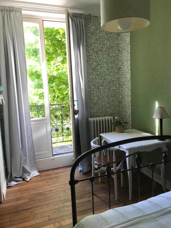 Un Jardin Dans La Ville Bed & Breakfast Chalons en Champagne Ngoại thất bức ảnh